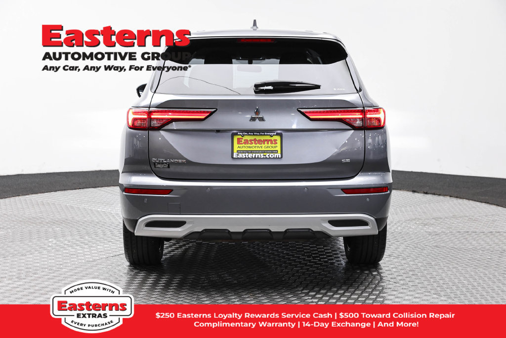 Used 2024 Mitsubishi Outlander SE AWD/4WD image 7