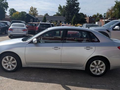 Used 2011 Subaru Impreza 2.5i AWD/4WD image 8