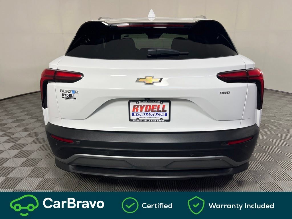 Used 2024 Chevrolet Blazer EV LT AWD/4WD image 11