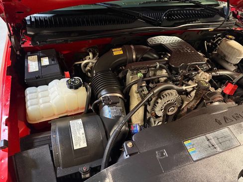 Used 2006 Chevrolet Silverado 3500 LT w/ Heavy-Duty Power Package image 21