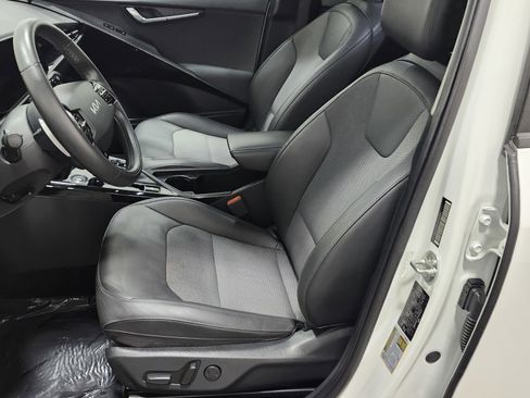 Used 2023 Kia Niro EX Touring image 23