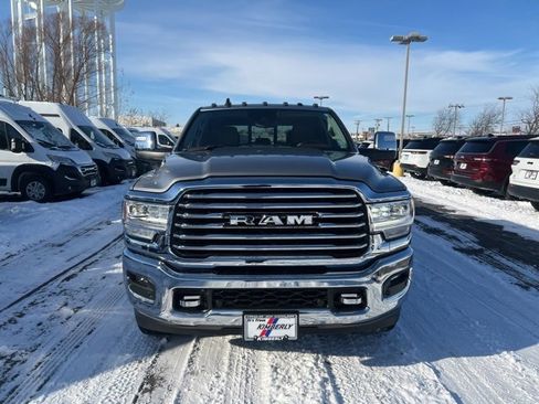 Used 2024 RAM 3500 Limited w/ Safety Group image 8