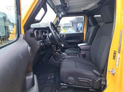 Used 2021 Jeep Wrangler Unlimited Sport image 12