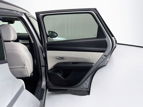 Used 2025 Hyundai Tucson SEL FWD image 32