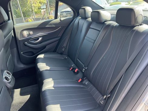 Used 2022 Mercedes-Benz E 350 Sedan image 27