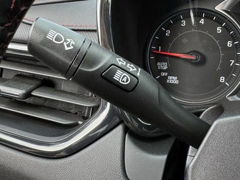 Used 2024 Chevrolet Equinox RS FWD image 25