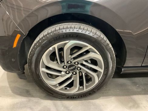 Used 2025 Lincoln Navigator L Reserve AWD/4WD image 6