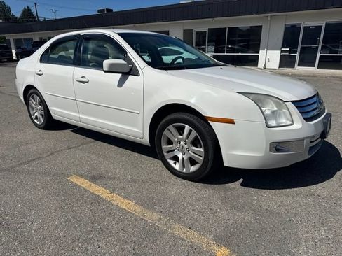 Used 2009 Ford Fusion SEL FWD image 4