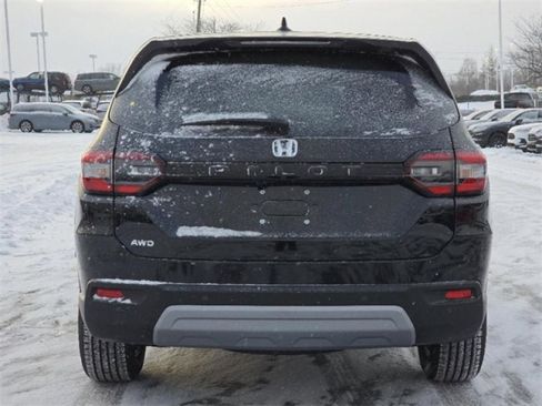 New 2025 Honda Pilot EX-L image 9
