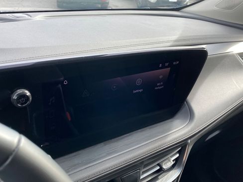 Used 2025 Buick Encore GX Preferred image 18