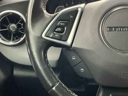 Used 2022 Chevrolet Camaro LT RWD image 18