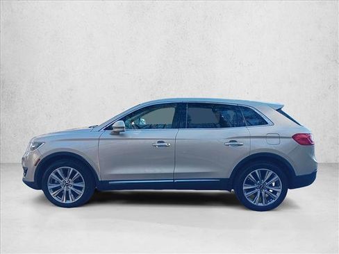 Used 2017 Lincoln MKX Reserve w/ Lincoln MKX Climate Package image 9