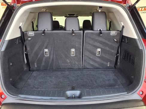 Used 2022 Nissan Pathfinder SV image 19