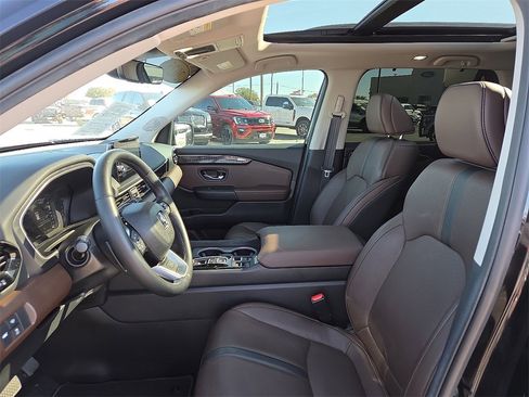 Used 2025 Honda Pilot Elite image 23