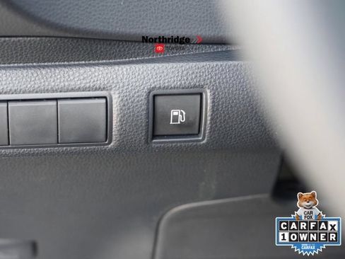 Used 2024 Toyota Corolla SE w/ SE Package FWD image 19