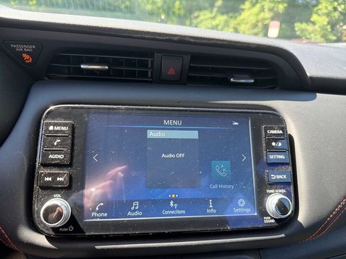 Used 2024 Nissan Kicks SR w/ SR Premium Package FWD image 10