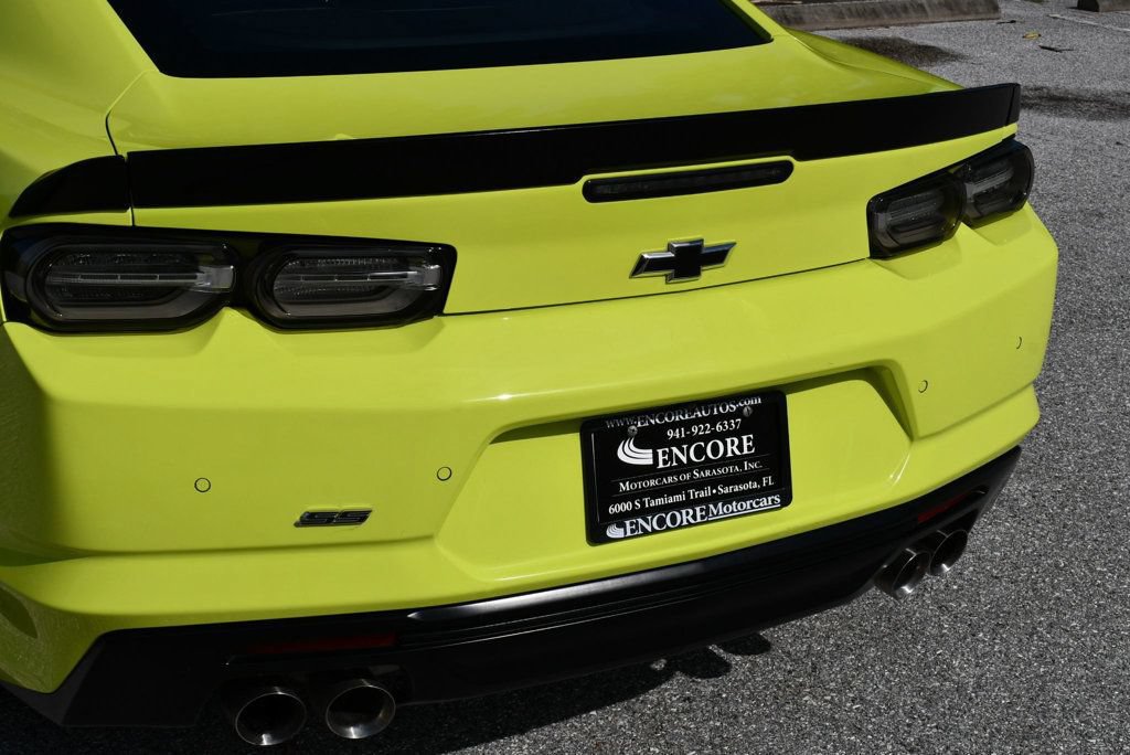 Used 2021 Chevrolet Camaro SS RWD image 10