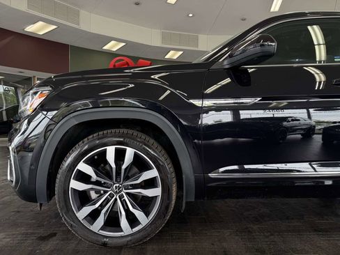 Used 2021 Volkswagen Atlas Cross Sport SEL Premium R-Line w/ Cross Sport MDO Package AWD/4WD image 20