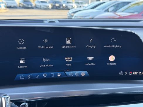 Used 2024 Cadillac Lyriq Luxury w/ LPO, Floor Liner Package image 26