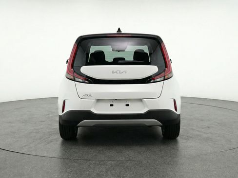 Used 2025 Kia Soul LX w/ LX Technology Package image 7