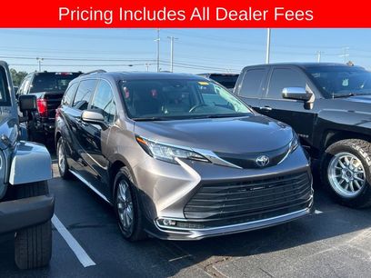 Used 2023 Toyota Sienna XLE w/ XLE Plus Package
