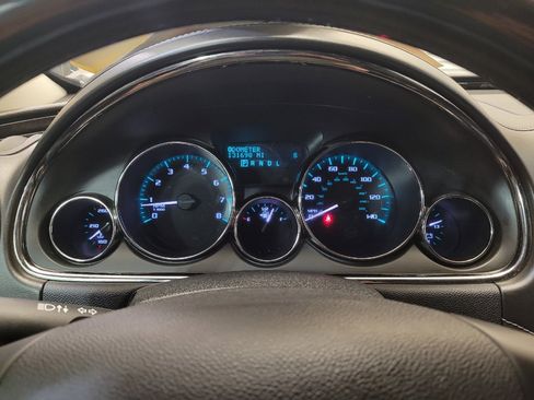 Used 2017 Buick Enclave Leather FWD image 23