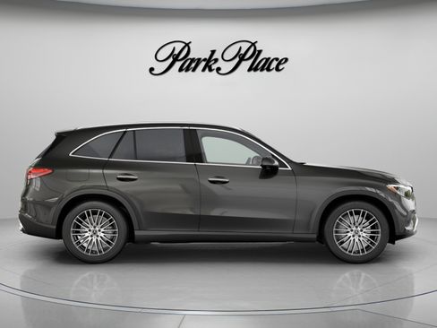 Used 2026 Mercedes-Benz GLC 300 4MATIC image 28