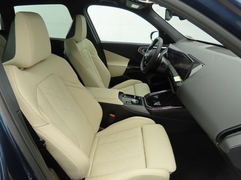 Used 2026 BMW X3 xDrive30i w/ Convenience Package AWD/4WD image 22