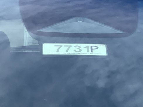 Used 2025 Chevrolet Equinox EV LT w/ Convenience Package image 32