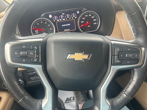 Used 2021 Chevrolet Tahoe Premier w/ Premium Package image 27