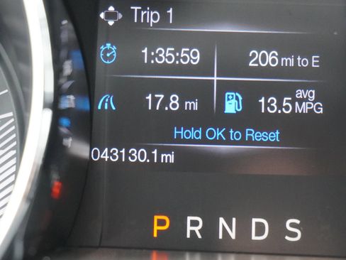 Used 2017 Ford Mustang Coupe image 15