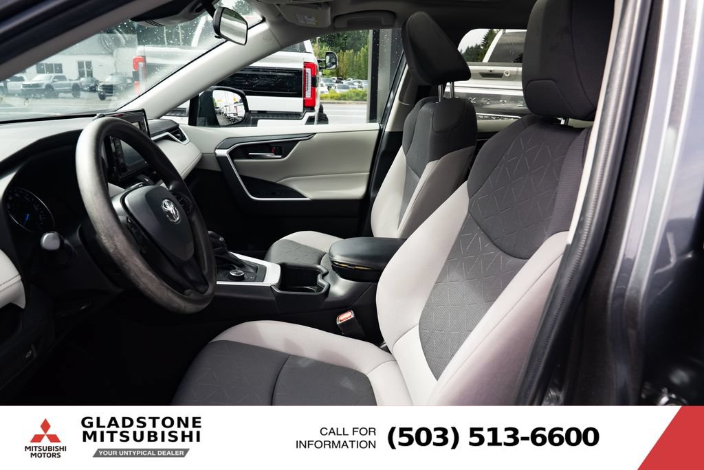 Used 2022 Toyota RAV4 XLE w/ Convenience Package AWD/4WD image 19