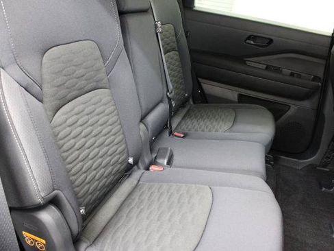 Certified 2026 Nissan Pathfinder SV FWD image 20