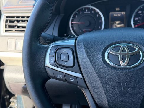 Used 2015 Toyota Camry SE image 21