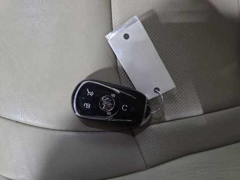 Used 2020 Buick Enclave Essence w/ Sound and Sites Package image 36