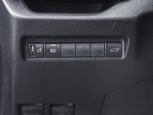 Used 2019 Toyota RAV4 XLE w/ Convenience Package image 39