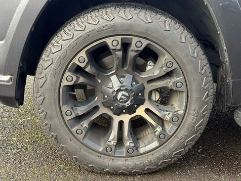 Used 2022 Toyota 4Runner Limited image 9