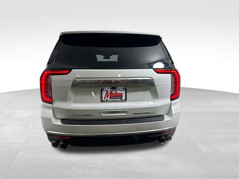 Used 2023 GMC Yukon XL Denali image 6