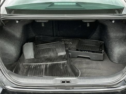 Used 2024 Nissan Altima 2.5 SR w/ SR Premium Package image 24