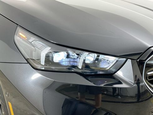 New 2027 BMW M5 w/ Carbon Package AWD/4WD image 9
