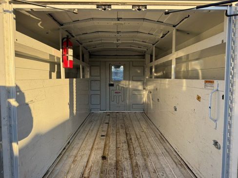 Used 2018 Ford Transit 350 138 w/ Exterior Upgrade Package image 12