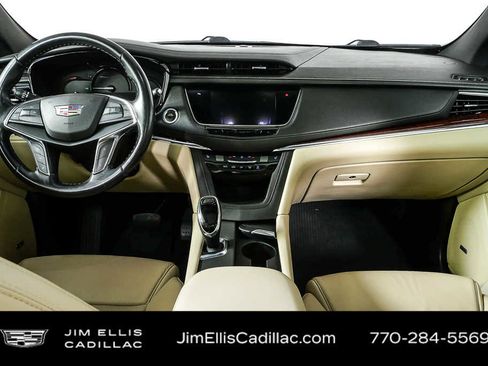 Used 2019 Cadillac XT5 Luxury image 21