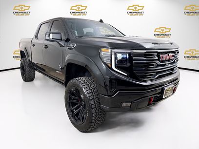Used 2025 GMC Sierra 1500 AT4 w/ AT4 Premium Package