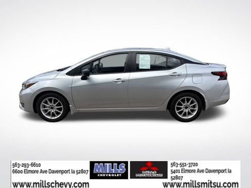 Used 2023 Nissan Versa SR w/ Trunk Package FWD image 8