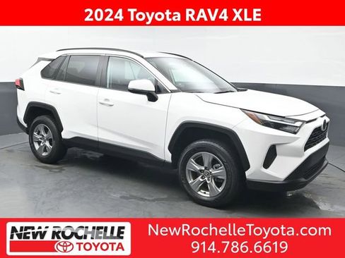 Used 2024 Toyota RAV4 XLE image 1