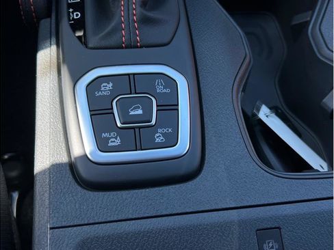 New 2026 Nissan Frontier PRO-4X AWD/4WD image 16