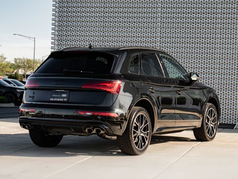 Certified 2023 Audi SQ5 Premium Plus w/ Premium Plus Package AWD/4WD image 4