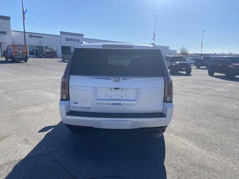 Used 2019 Cadillac Escalade Platinum image 5