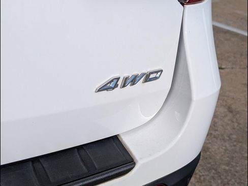 Used 2022 Ford Explorer XLT w/ Equipment Group 202A AWD/4WD image 24