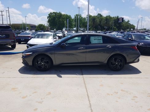 New 2026 Hyundai Elantra Sport w/ Cargo Package FWD image 4